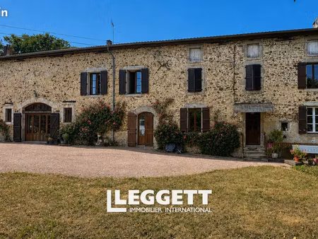 maison 14 pièces 744 m²