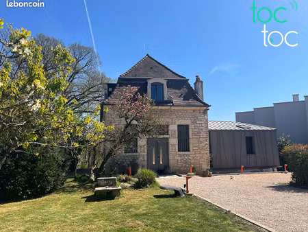 maison 6 pièces 233 m²