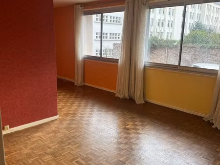 appartement t4 89m2. le puy en velay
