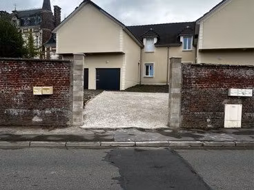 à vendre maison 100m2 situé au centre-ville
