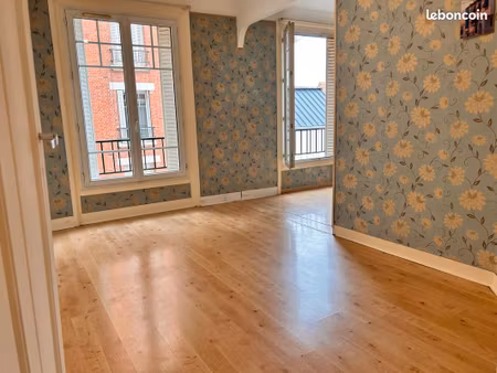 apparemment 61m2 bois colombes
