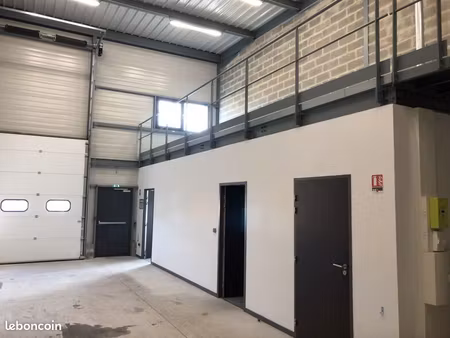 local d'activité 130 m²