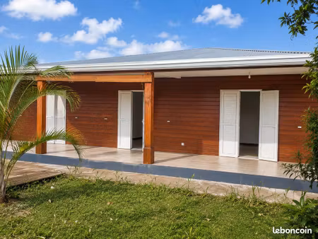 villa f4 de plain-pied 120 m² avec jardin et piscine