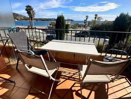 location hivernale de novembre à fin juin studio balcon sur mer agay