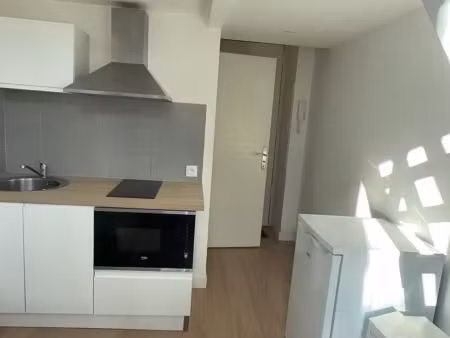 studio 1 pièce 13 m²