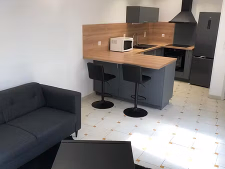 appartement t2 – 50 m² – secteur cathédrale / barbâtre – reims
