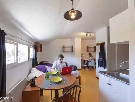 studio 1 pièce 18 m²