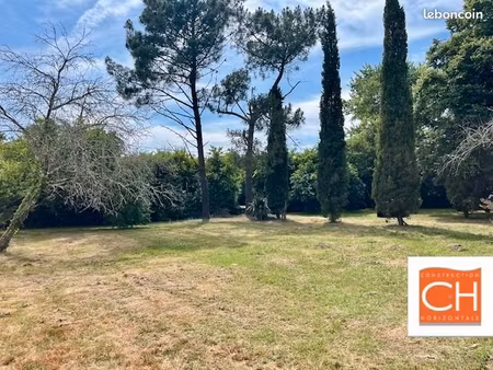 terrain 300 m² libourne