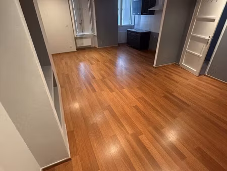 appartement t3  rue gambetta sablé sur sarthe