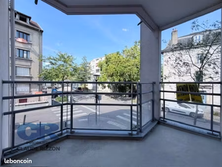place des vosges - f2 à vendre