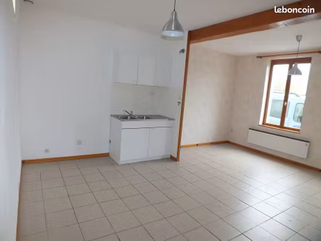 maison 1 chambre au calme centre village