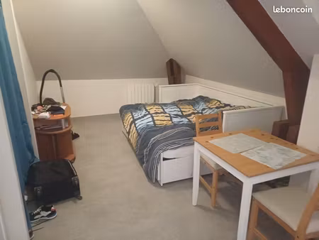 à louer studio 25 m2 rénové et meublé
