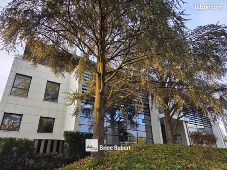 bureaux 99 m²