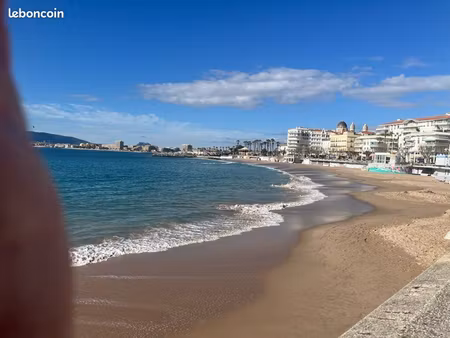location port fréjus plage