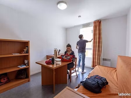 studio 1 pièce 26 m²