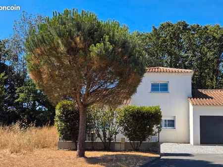 découvrez cette maison de 96 m² habitables
