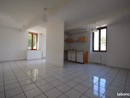 appartement 4 pièces 80 m²