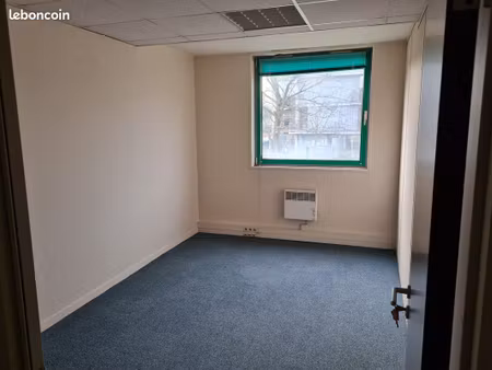 location bureau - 12 à 54m²