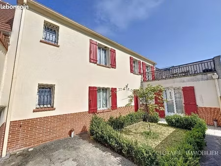 maison 8 pièces 171 m²