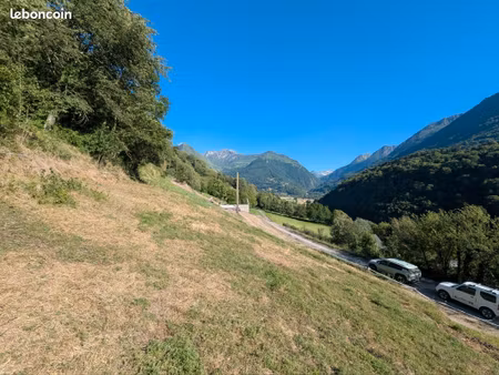terrain constructible de 1035m2
