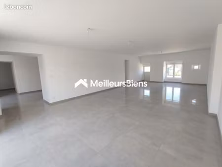 maison 7 pièces 267 m²