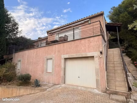 villa 4 pièces 114 m²