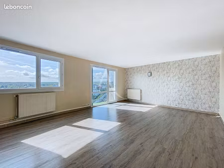 appartement 4 pièces 82 m²