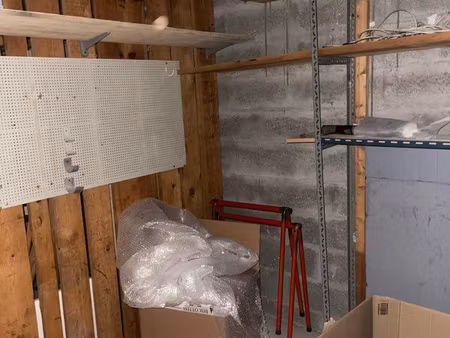 loue box /local 10m2 10ème étage résidence sécurisée quartier bel air