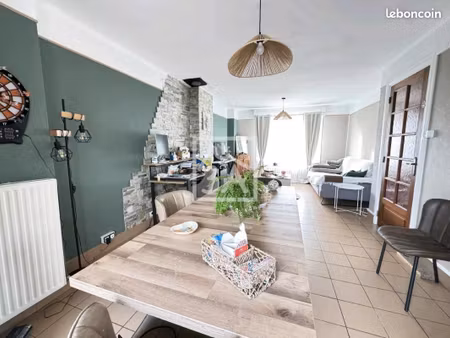 maison 6 pièces 104 m²
