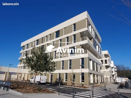 bureaux 100 m² annecy