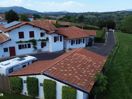 villa 9 pièces 275 m²