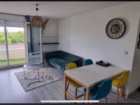 blagnac – t3 meublé 50 m² lumineux avec balcon  parking résidence avec piscine