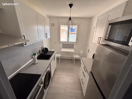 a louer t3 non meublé - rénovation de qualité dans résidence sécurisée