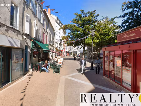 local commercial 195 m²