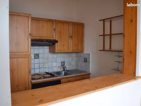 calais mairie  bel appartement f2  + parking