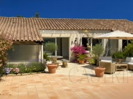 villa 4 pièces 147 m²