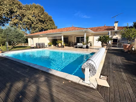 propriété de plain-pied de 190 m² avec studio attenant  pisci