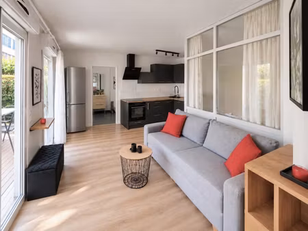 appartement – comme neuf  meublé avec jardin aux portes de pa