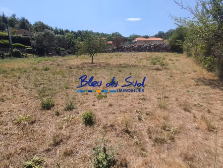 terrain de 1615 m² possibilité de faire 2 maisons