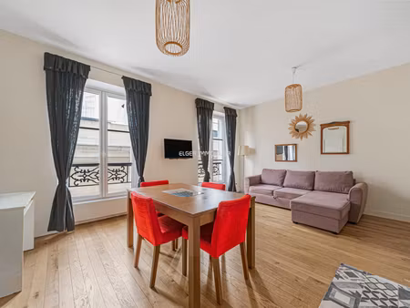 paris 8e – appartement t2 coup de coeur (franklin d. roosevelt