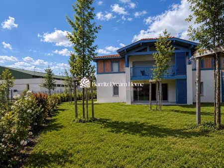 trés bel appartement à deux pas du coeur de ville