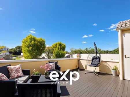 triplex avec terrasse et garage