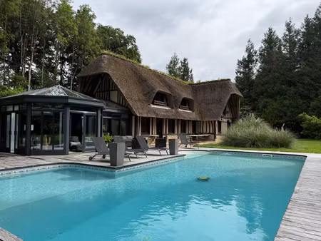 coup de coeur assuré : chaumière d'exception avec piscine et