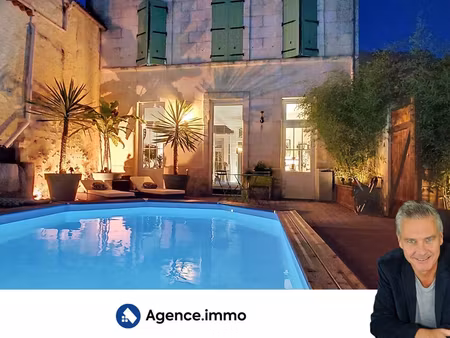 annonce vente maison 8 pièces de 212m2 à saint-fort-sur-gironde (17240) - paruvendu.fr ref