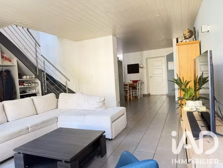 annonce vente maison 5 pièces de 132m2 à saint-amand-sur-sèvre (79700) - paruvendu.fr ref 