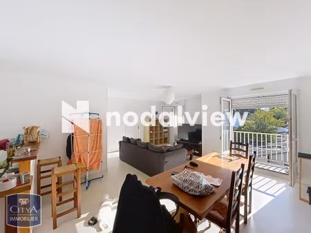annonce location appartement 4 pièces de 71m2 à saintes (17100) - paruvendu.fr ref 9927913