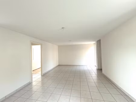 annonce location appartement 4 pièces de 75m2 à sochaux (25600) - paruvendu.fr ref 9927893