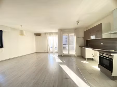 t3 de 65m2 avec terrasse - secteur baille / timone