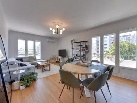 superbe 3 pièces + cuisine de 84m2 refait à neuf & loué meub