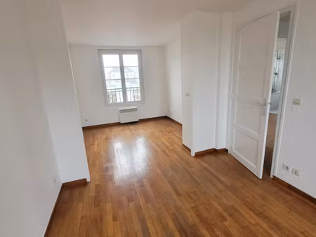appartement de f2 pont-sainte-maxence